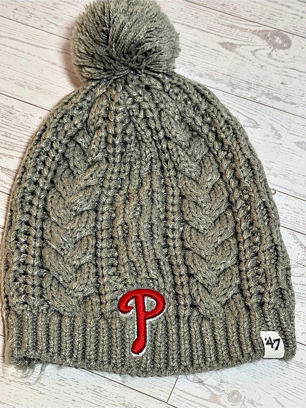 Philadelphia Phillies ’47 Brand Women’s Gray Cable Knit Pom Beanie Sparkle MLB
